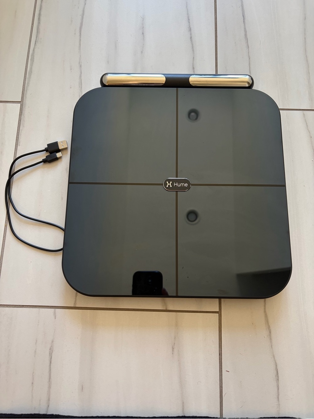 Hume Smart Body Composition Scale in Gloss Black